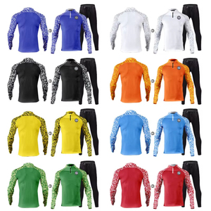 บริการรับผลิตเสื้อฟุตบอลแบบ OEM ระบายอากาศได้ดี พิมพ์ลายตามสั่ง ชุดแข่งฟุตบอลแขนสั้น ชุดยูนิฟอร์มฟุตบอลครบชุด - Product Image 3