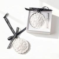 Diffuseur d'huiles essentielles en céramique et porcelaine, parfumé, en forme de fleur, pour voiture et maison, désodorisant en plâtre à suspendre pour armoire, en stock