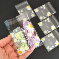 Sacs transparents auto-adhésifs en OPP Daisy Small, emballage cadeau pour bijoux, accessoires pour cheveux, pinces à cheveux, élastiques à cheveux, anniversaires, fêtes de thé