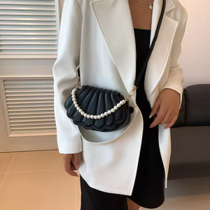 Hot Selling Nieuwe Shell Vorm Vrouw Enkele Schoudertas Met Parel Ketting Mode <span class=keywords><strong>Pu</strong></span> Lederen Vrouw Handtas Schattige Crossbody Tas - Product Image 5