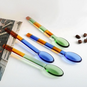 Cuillères à mélanger colorées en verre avec manche pour fêtes, desserts, thé, café, cocktails, glaces, yaourts, confitures, sucre et sel - Product Image 1