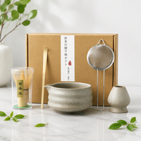 Ensemble classique de fouet à matcha en céramique et bambou avec bol et support, tamis, accessoires traditionnels pour le thé
