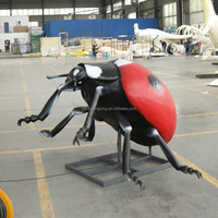 Modèle d'insectes animatroniques vives réalistes abeille animatronique abeille pour la décoration de jardin