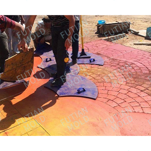 Futian moldea fácilmente los sellos de hormigón de colores vibrantes para <span class=keywords><strong>pavimento</strong></span> duradero y patrones de suelo Molde de goma de bloque de pavimentación - Product Image 2