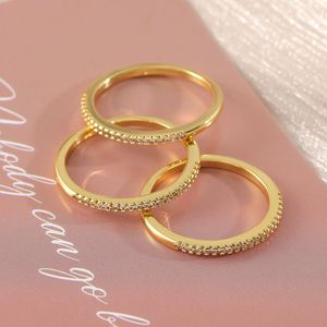 Anel de Casamento Elegante e Versátil em Ouro <span class=keywords><strong>18K</strong></span> com Pérola e Diamante Natural, Design Minimalista para Casais - Product Image 3