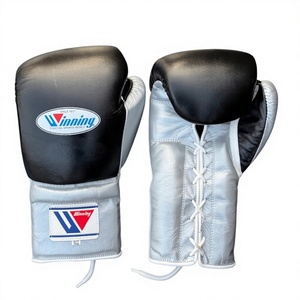 Guantes de Boxeo Nuevos de Alta Calidad, Color Negro/Plateado, Cuero Genuino, Agarre Profesional, Cierre con Cordones, Transpirables - Product Image 1