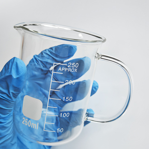 Phòng Thí Nghiệm Thủy Tinh 5-2000Ml Dày Tường Đo Cup Trong Suốt Thủy Tinh Borosilicate Tốt Nghiệp Cốc Thủy Tinh Với Xử Lý Vòi - Product Image 2