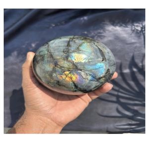 Sphère en labradorite bleue naturelle sculptée à la main de qualité supérieure, thème sphère de cristal, boule pour la décoration de la maison, cadeau pour la fête des mères, Gujarat - Product Image 6