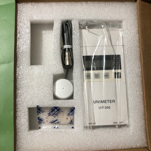 ยู&ชิโอ UIT-250 เครื่องวัดความเข้มรังสียูวีแบบพกพา ยี่ห้อ Unimeter ชุดครบชุด - Product Image 1