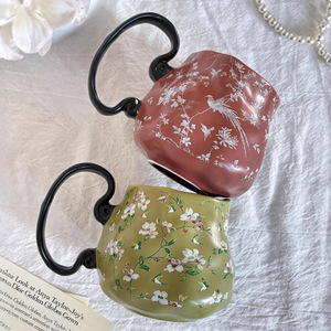 แก้วกาแฟเซรามิกแบบใช้แล้วทิ้งลายดอกไม้เล็กๆ สไตล์ชนบทสีเขียวภูเขาสดชื่น สำหรับงานปาร์ตี้ รุ่นโมเดิร์น 2025 - Product Image 4