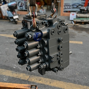 صمام موزع حفارة من Doosan 210WA DX210W - Product Image 6