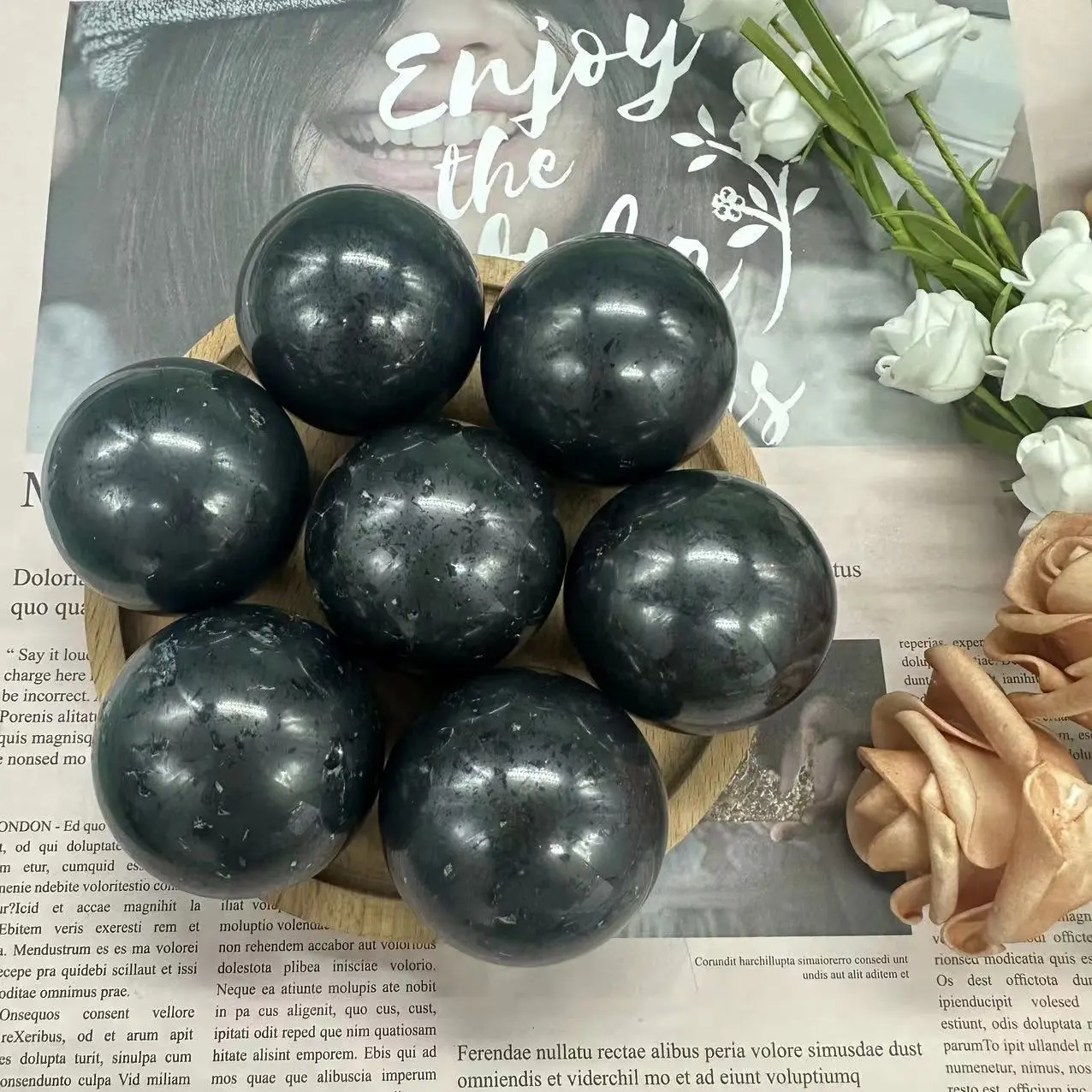 2024Wholesale healing crystals stones Black Tourmaline Crystal Healing Stones Sphere for Sale