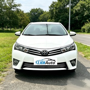 La <span class=keywords><strong>voiture</strong></span> d'occasion la plus vendue en 2017, la Toyota Corolla, possède une transmission automatique stable et est peu coûteuse - Product Image 2
