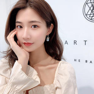 थोक फैशन महिला मोती बालियां 18k सोने की 925 चांदी के सर्कल मोती पर 18k सोना - Product Image 3