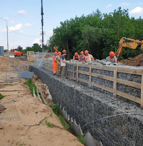 ตาข่ายลวดเหล็กชุบสังกะสี4มม. | ตะกร้าสานแบบมีรูสี่เหลี่ยมสำหรับรั้วในสวนและภูมิทัศน์ - Product Image 3