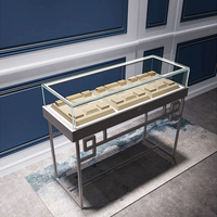 Vitrine moderne en verre et bois pour bijoux avec éclairage LED pour exposition muséale - Écologique, durable, couleur personnalisable, recyclable