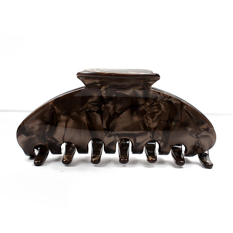 สีน้ำตาล