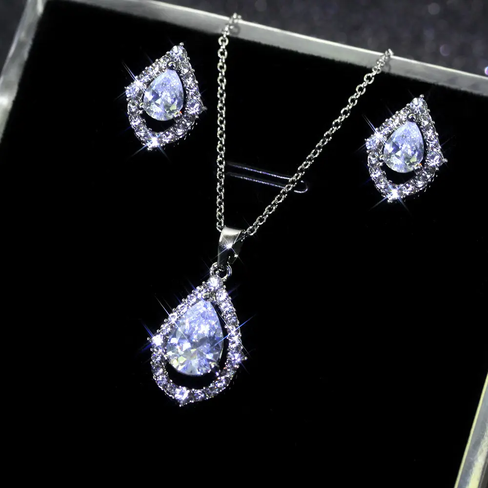 Di lusso di Bling Dei Monili di Nozze Sposa a Forma di Goccia Orecchini Della Collana di Diamanti Set Scintillante CZ Zirconia Set di Gioielli