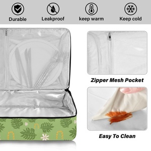 Porte-plat isotherme personnalisé à motif de feuilles de fougère verte hawaïenne, idéal pour barbecue, lasagnes et transport de plats pour les fêtes et les pique-niques. - Product Image 4
