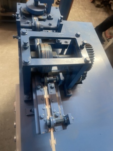 Machine à tréfiler automatique Machine à tréfiler fine à griffes de taureau Enginecor Wood - Product Image 6