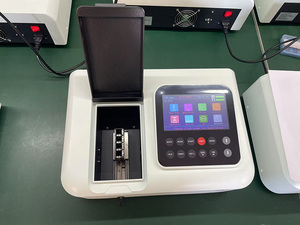 Spectrophotomètre UV-Visible à faisceau unique à écran tactile LCD haute résolution AELAB avec largeur <span class=keywords><strong>de</strong></span> bande spectrale <span class=keywords><strong>de</strong></span> 2 nm - Product Image 4