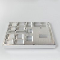 Pièces et composants en alliage d'aluminium anodisé argenté usinés avec précision par CNC sur mesure pour accessoires d'appareils industriels