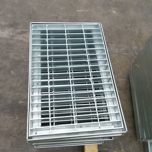 Anping Zhongtai Métal Acier Matériaux <span class=keywords><strong>de</strong></span> construction trempé à chaud Barre <span class=keywords><strong>de</strong></span> fer galvanisée à usage intensif Grille en acier Panneau <span class=keywords><strong>de</strong></span> grille en métal - Product Image 2