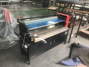 <span class=keywords><strong>Colle</strong></span> thermofusible semi-automatique Machine manuelle de collage de revêtement adhésif de feuille de papier de <span class=keywords><strong>carton</strong></span> - Product Image 3