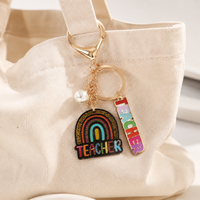 Kleurrijke zinklegering leraar waardering boek charme sleutelhanger hanger terug naar school afstudeercadeau sleutelhanger tas decoratie RR05