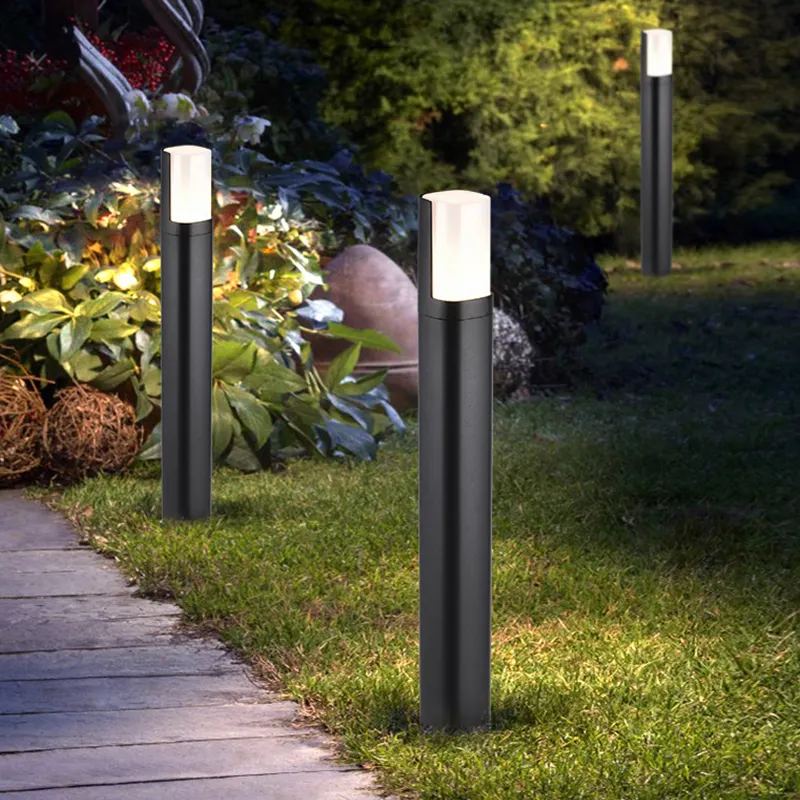 IP65 outdoor waterproof LED bollard garden lawn lamp Villa garden decoration fence Garden column head lawn pole lamp
