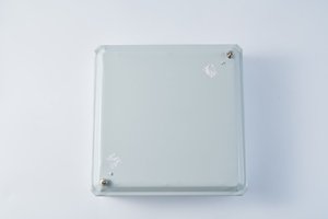 JUNW Promotion : Grilles de dérivation en tôle pour câbles en cuivre 4x70 mm², 4x150 mm² et 4x240 mm² - Product Image 3
