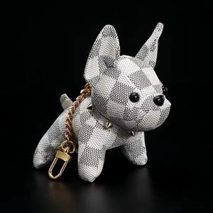 بيع مباشر من المصنع: سلسلة مفاتيح جلدية على شكل كلب صغير، زينة للحقائب، سلسلة مفاتيح على شكل كلب بولدوغ - Product Image 3