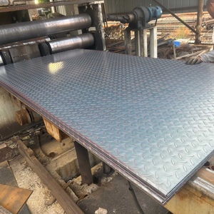 <span class=keywords><strong>Plaque</strong></span> de plancher en <span class=keywords><strong>acier</strong></span> doux à motif chevron |   Matériau Q235B |   4 mm 5 mm 6 mm |   Laminé à chaud |   <span class=keywords><strong>Antidérapant</strong></span> pour la construction navale et les ponts - Product Image 2