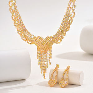 شرابات قلب الخوخ للعروس قطرات الماء والمجوهرات الماسية مجموعة الأقراط - Product Image 4