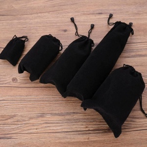 Bolsa de Regalo para Cosméticos Lista para Usar con Cubierta Enrollable de Terciopelo, Logotipo Impreso, Reciclable, Tamaño Pequeño, con Cordón - Product Image 5