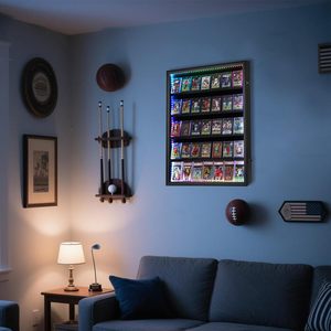 حافظة بطاقات رياضية أكريليك سوداء مضيئة قابلة للقفل ، أضواء ملونة متغيرة للتحكم عن بعد ، منفذ USB - Product Image 6