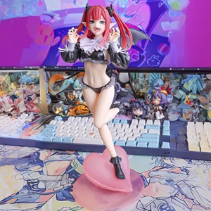 Succubus-Mädchen-Figur Anime-Dämonenmädchen-Figur Rosa Haare Grüne Augen Sammlerstück PVC-Figur Teufelsflügel Schwanz Schreibtisch-Deko - Product Image 5