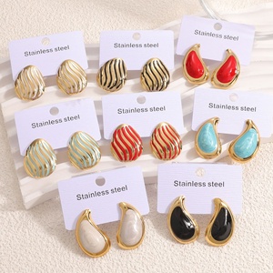 Boucles d'oreilles Jingciren Boutique, nouveau style transfrontalier, élégantes et polyvalentes, en acier inoxydable émaillé, distinctives, luxe léger et raffiné - Product Image 1