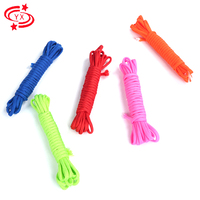Vente en gros 550 cordon Parachute cordon 4mm Nylon Polyester corde tressée finition pour l'extérieur Camping escalade chaussures sacs emballage