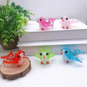 Llaveros al por mayor de cuentas de plástico multicolor, llaveros de coche personalizables con cuentas acrílicas transparentes de dibujos animados, dijes de bolso hechos a mano, llaveros de pájaros bonitos - Product Image 1