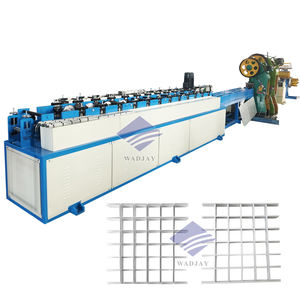 Máquina formadora de rollos de techo con deflector en U ajustable de alta velocidad - Product Image 1