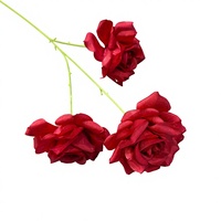 3-Köpfige Künstliche Seidenrosen für Hochzeit, Valentinstag & Heimdekoration - Natürlich Handgefertigt, Wiederverwendbar & Recycelbar