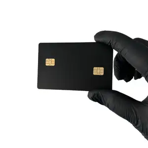 이중 칩 구멍 및 자석 줄무늬를 가진 금속 신용 카드에 플라스틱 신용 카드 개심자