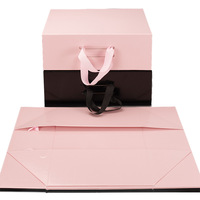 Grande boîte cadeau pliable avec logo personnalisé et poignée en ruban Emballage en papier rigide plastification mate avec revêtement UV pour bouteille de vin