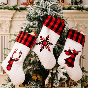 Chaussettes de Noël brodées avec un nom, à carreaux avec un nœud, style campagnard, luxe en coton (couleur comme sur l'image) pour la broderie - Product Image 4