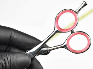 Ciseaux de coupe de cheveux professionnels de 5.5 pouces rasoir tranchant avec lame en acier inoxydable et poignée en acier pour hommes femmes enfants - Product Image 6