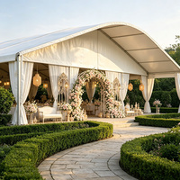 Chapiteau de mariage à structure libre de 500 m² pour grandes cérémonies et banquets en plein air