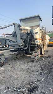 고품질 중고 Wirtgen W1000 W2000 도로 밀링 머신, 내구성 421kW 27186kg, 기어박스 및 엔진 포함, 독일산, 재고 있음 - Product Image 2