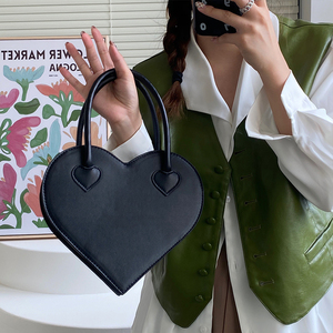 Unique Designer Heart Shape <strong>Bag</strong> Women's 2022 New Fashion Simple Handbag Retro <strong>Black</strong> Shoulder Purses and <strong>Bags</strong> Ladies - Product Image 6