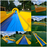 Toboggan Aquatique Gonflable Personnalisé Jaune et Bleu, Glissade Géante Gonflable pour Adultes et Enfants, Jeu d'Eau Amusant Urbain